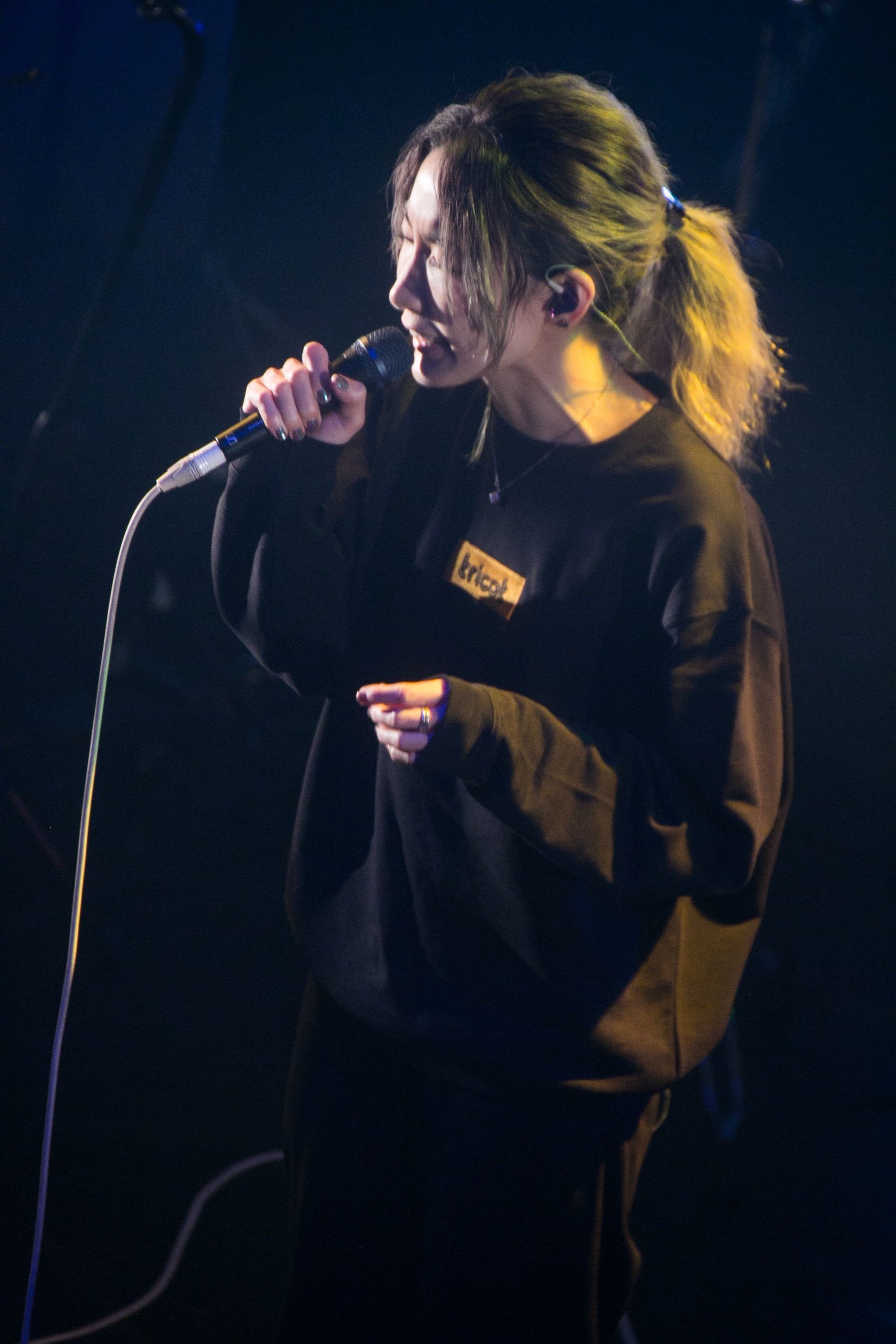 tricot ロゴスウェット