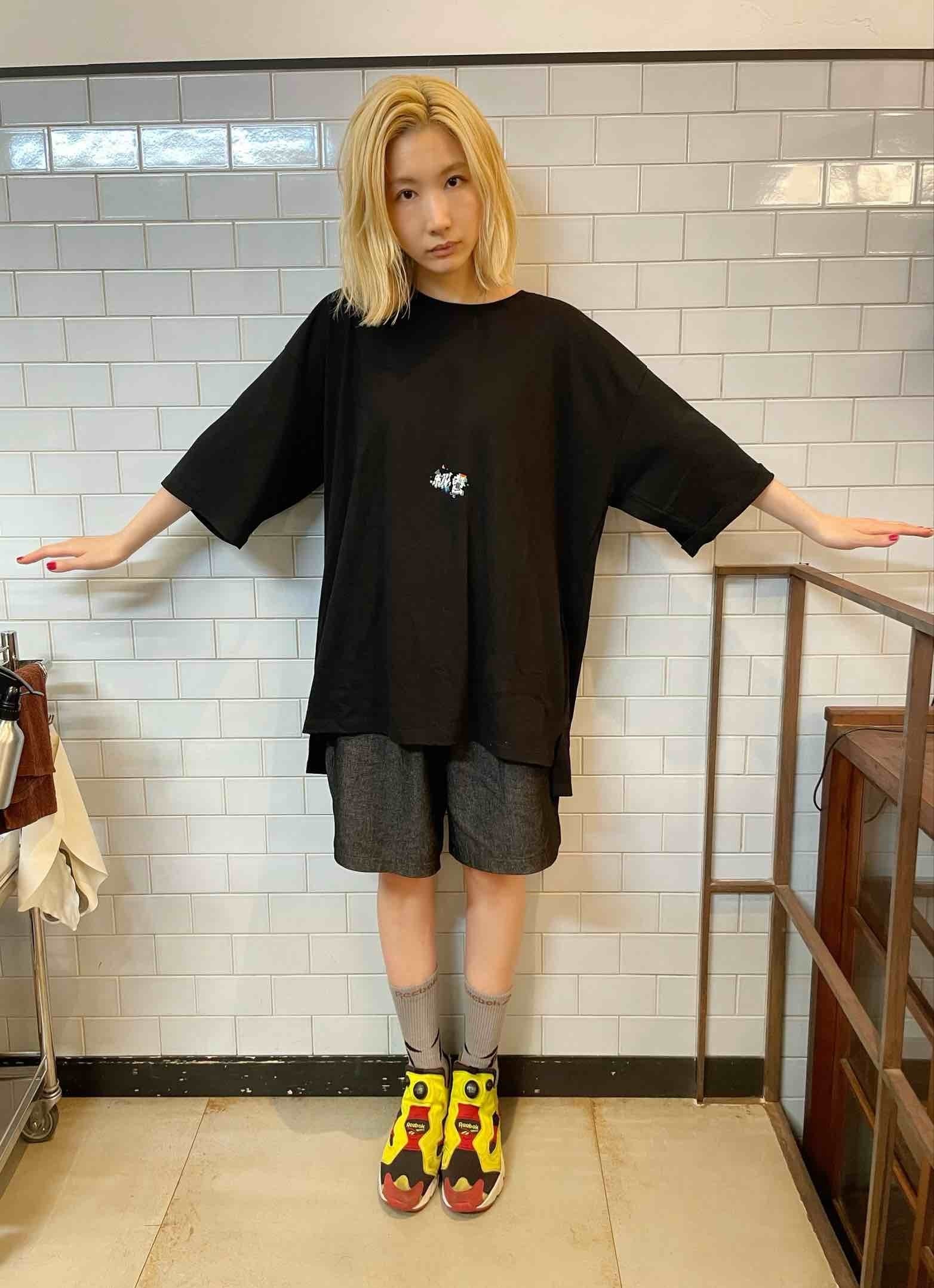 秘蜜Tシャツ