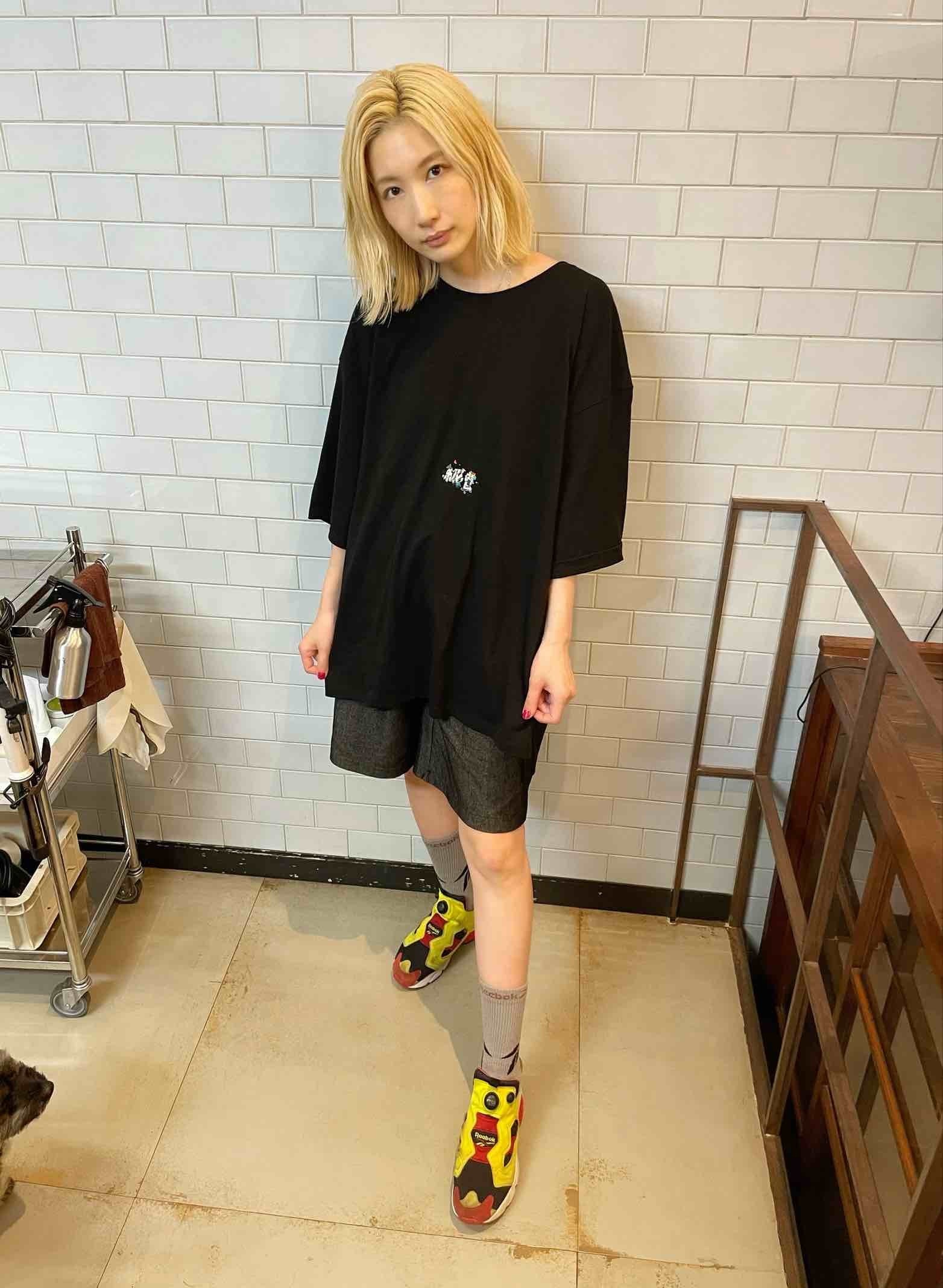 秘蜜Tシャツ